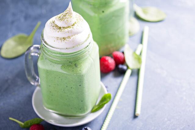 Vanilla Matcha Energizing Green Smoothie