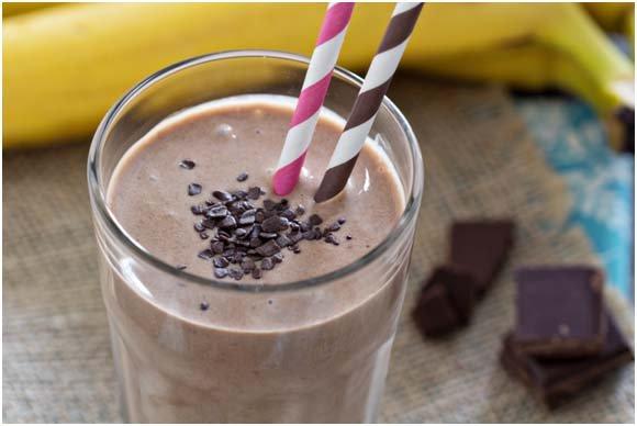 summer-smoothie-recipe-chocolate-almond